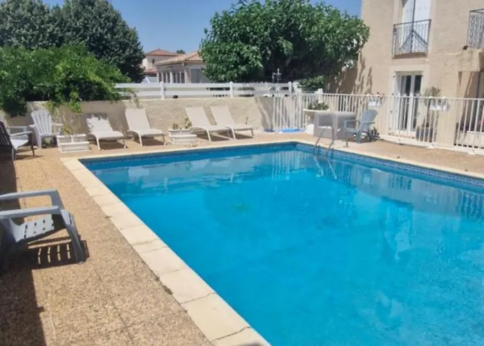 Rev'Hotel Vias