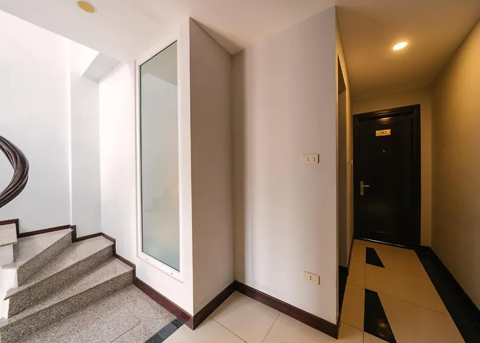 Bay Luxury Hotel - No 9 Nguyen Truong To, Ba Dinh, Ha Noi Hà Nội