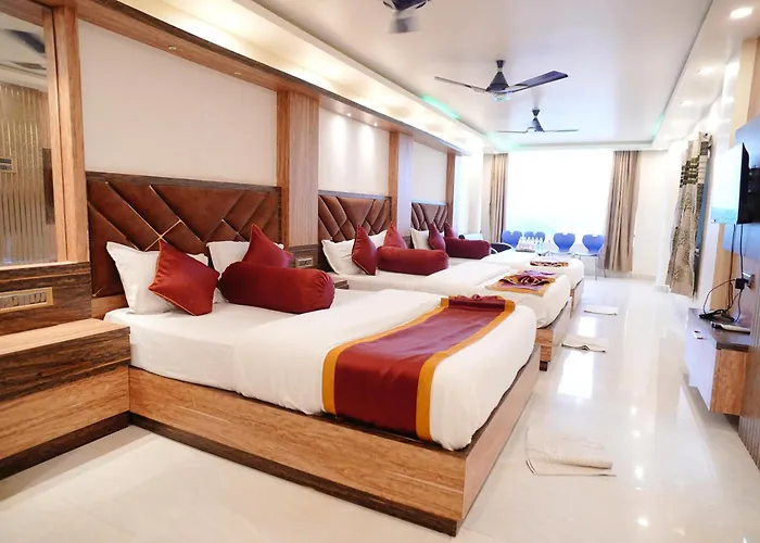 Hotel Aarohi Tarapith
