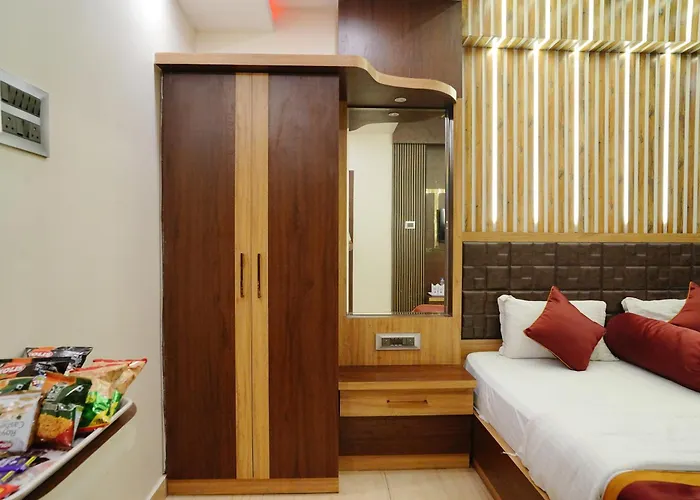 Hotel Aarohi Tarapith