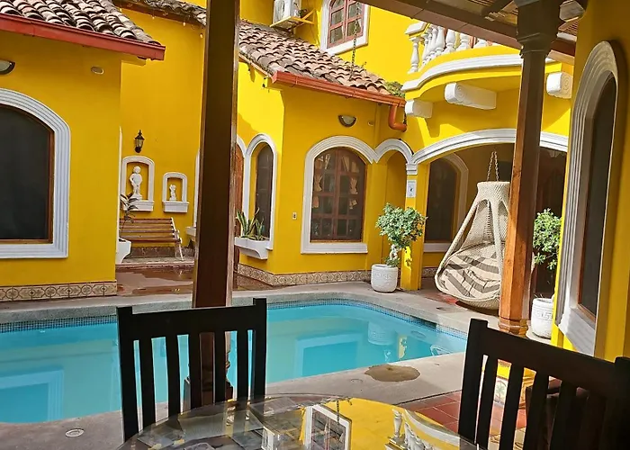 Casa Del Agua Bed & Breakfast Granada