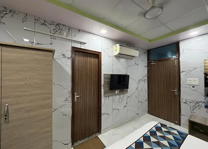 Hotel Amar Palace Bharatpur