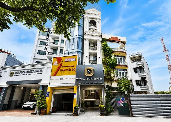 Yoyo Airport Saigon Hotel TP. Hồ Chí Minh