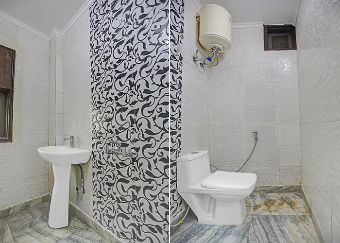 Collection O Nirvana Residency Near Lotus Temple New Delhi