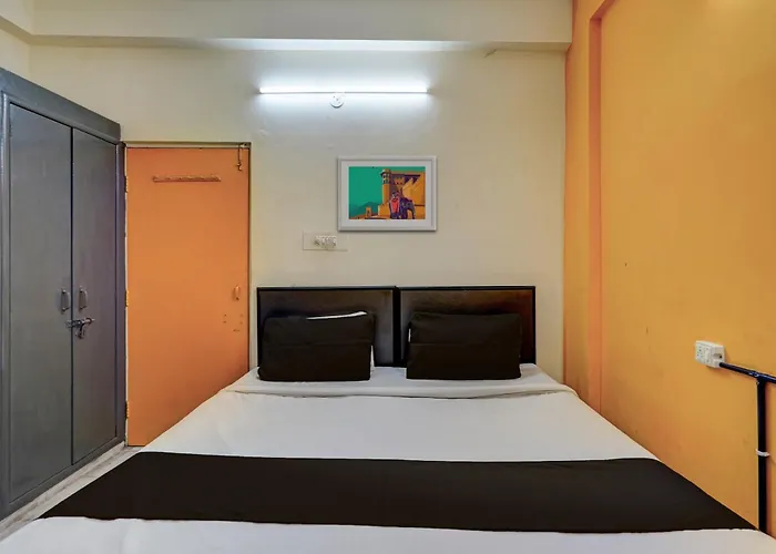 Hotel O Aryan Home Stay Jhajra