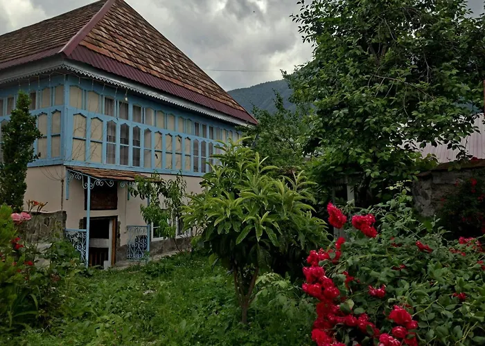 Guest House Ruh Achari Sheki