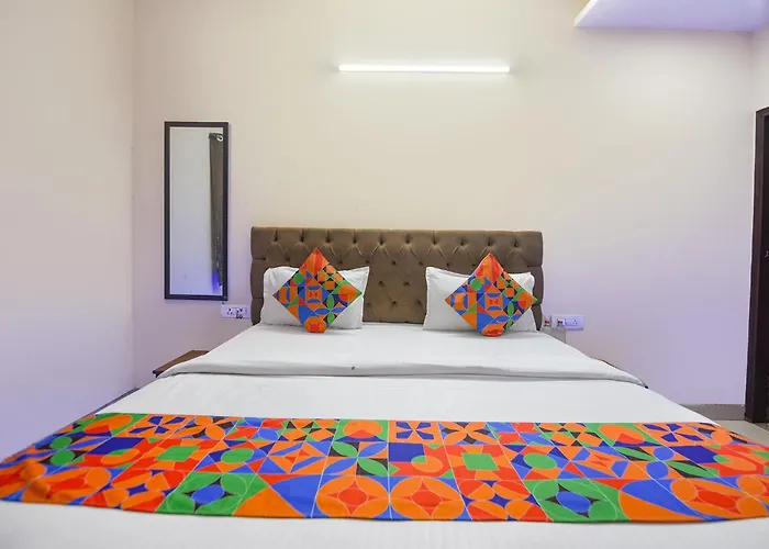 Fabhotel Mannat Bhera Enclave Delhi 