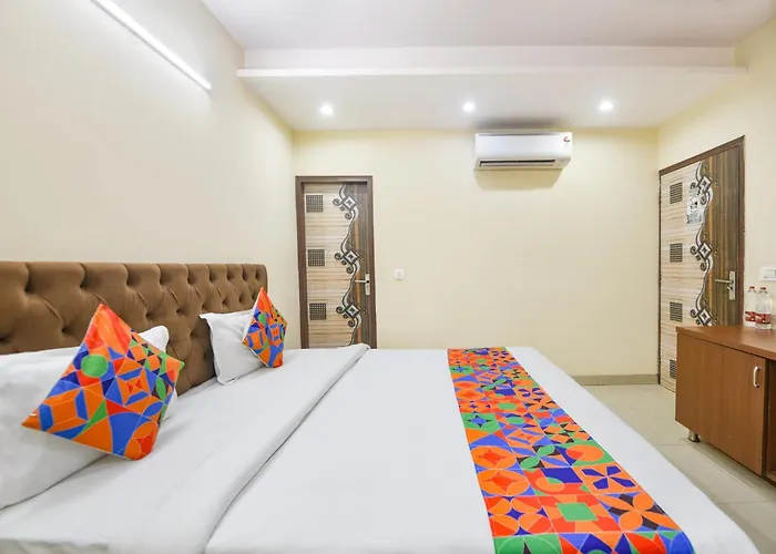 Fabhotel Mannat Bhera Enclave Delhi 