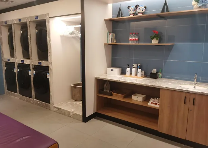 Hampton By Hilton Shenzhen North Station Hotel