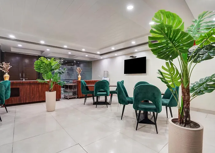 Hotel Royal Rosette Near New Delhi Railway Station And Connaught Place