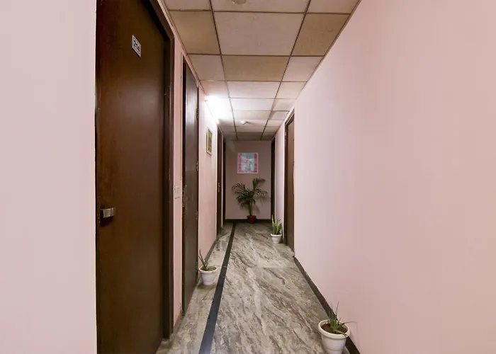 Hotel O Manya Stay New Delhi