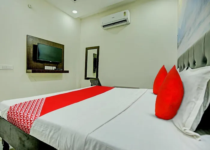 Hotel O Sangam Palace Prayagraj