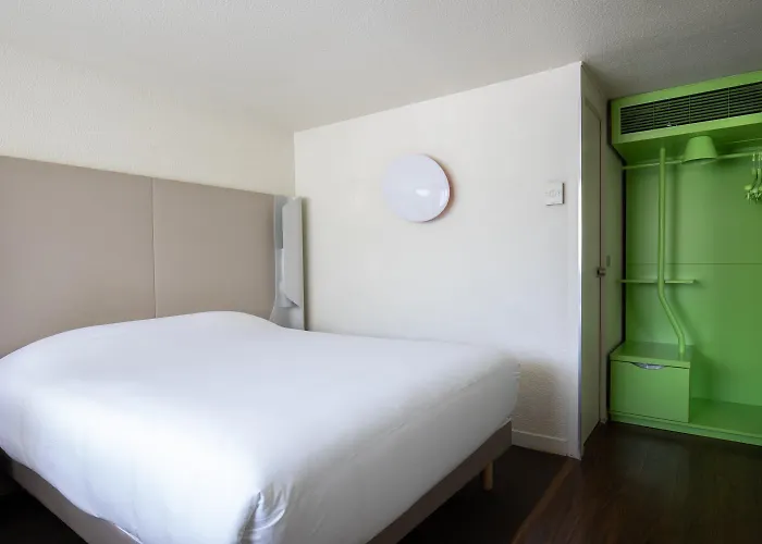 Hotel Campanile Evry Ouest - Corbeil Essonnes