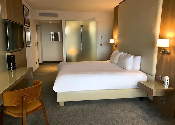Absolute Hotel Limerick Junction