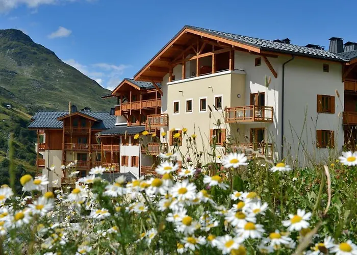 Le Chalet du Mont Vallon Spa Resort Les Menuires