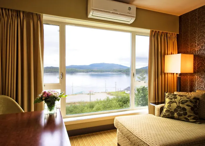 Inn On The Harbour Prince Rupert