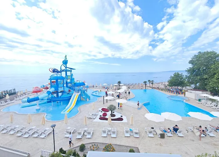 Royal Bay Resort & Aqua Park Balchik