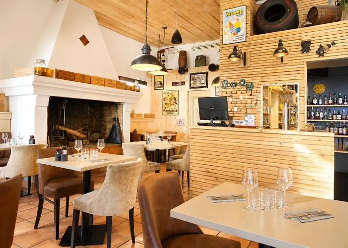 Le Relais De La Caleche Hotel Le Beausset