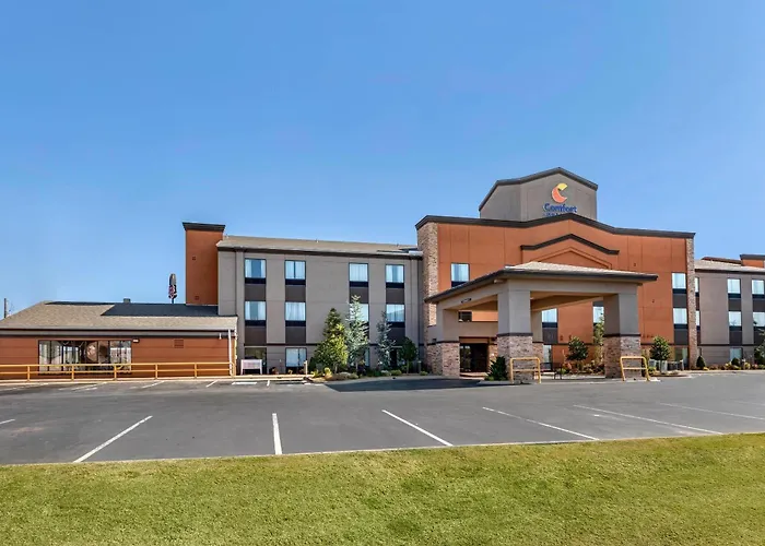 Comfort Inn & Suites Pauls Valley - City Lake