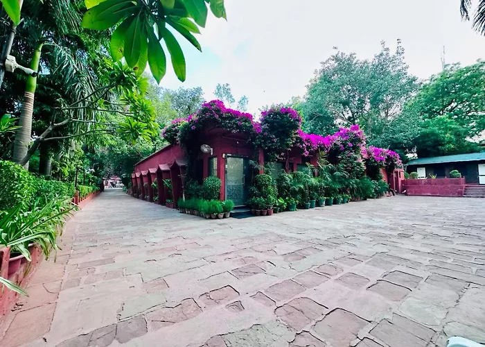 Hotel Sheela, 100M From Taj Mahal Agra 