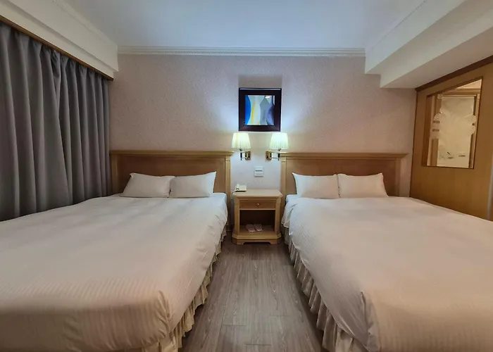 Cambridge Tainan Hotel