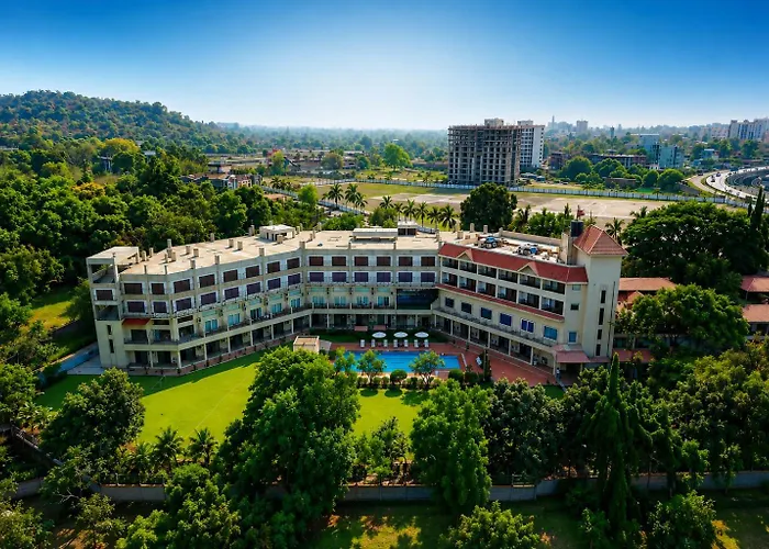 Vits Kamats Resort, Silvassa