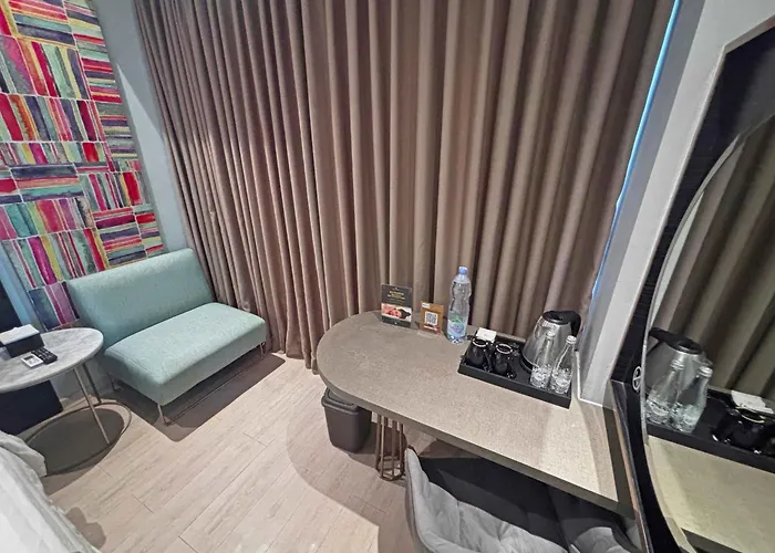 Brits Hotel Puri Indah Jakarta