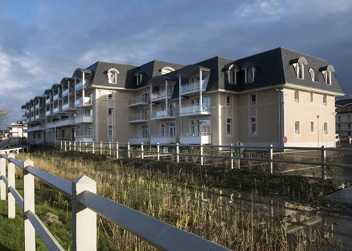 Aparthotel Domitys Le Carrousel à Cabourg