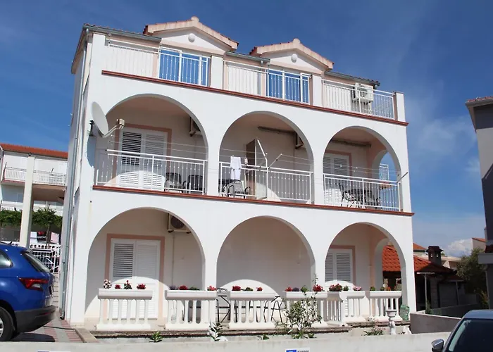 Apartment Joso Primosten