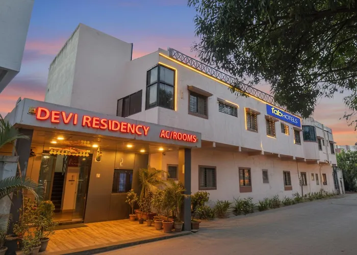 Fabhotel Devi Residency Wakad