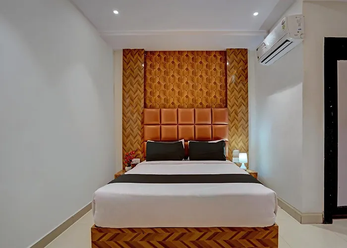 Hotel O Skycity Kanpur