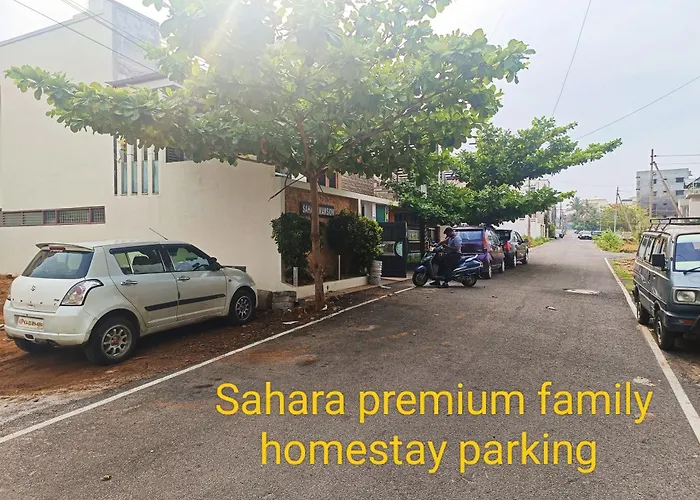 Sahara Penthouse Family, Stay Maiçor