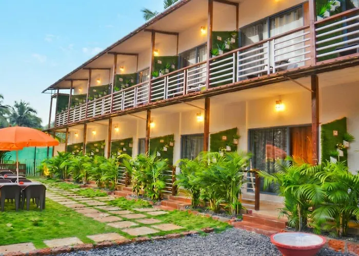 Yogitree Beach Resort & Cafe - 100M From Morjim Beach