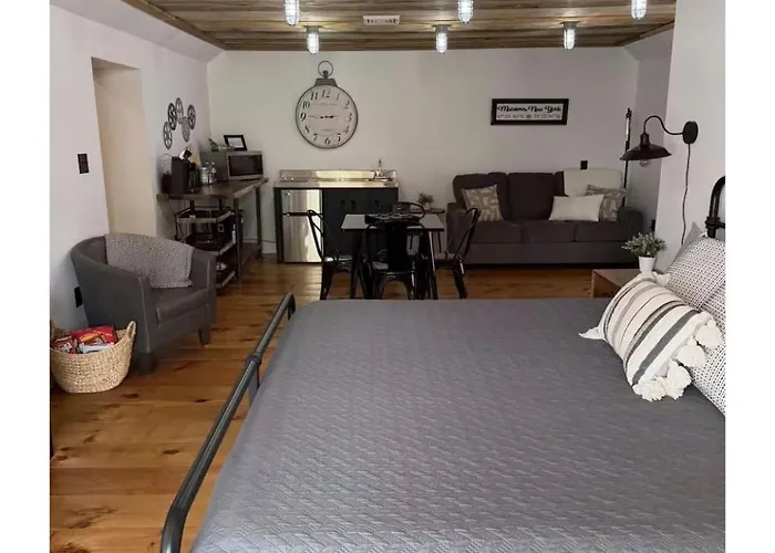 Sleep At Simplicity Massena
