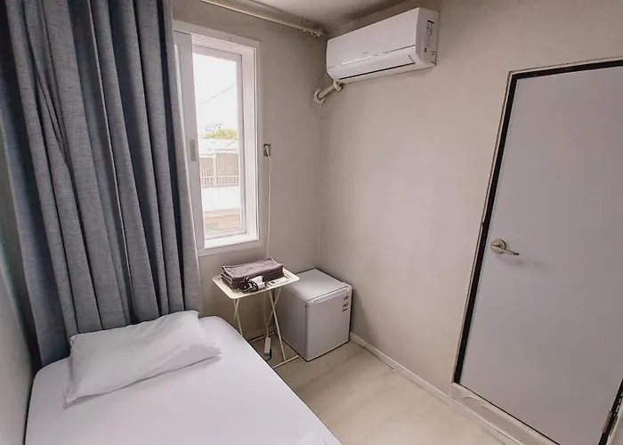 1975 Yurim Inn Seoul