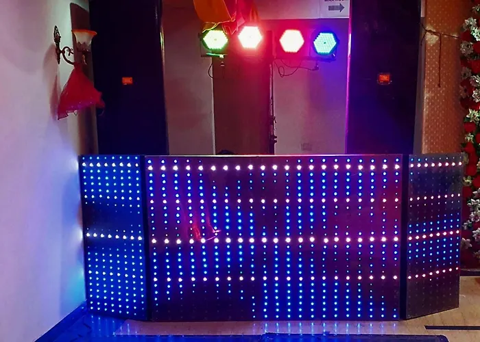 Hotel O Noida Stay