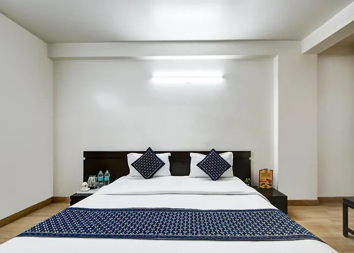 Sweet Home Lodge New Delhi