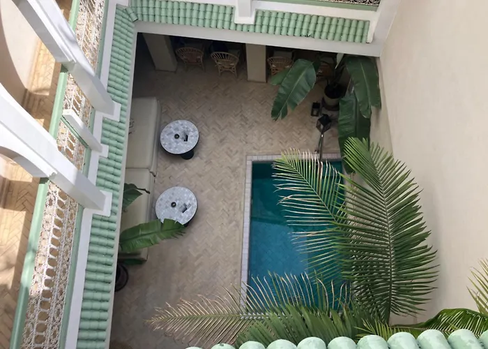 Riad Privé Chic 10 pers, piscine, petit-déjeuners, proche Jemaa el-Fna Marrakesh