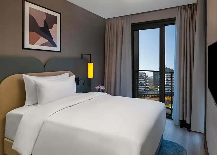 Hotel Moevenpick Living Istanbul Saklivadi