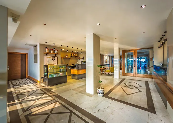 Hotel M And Resort McLeod Ganj