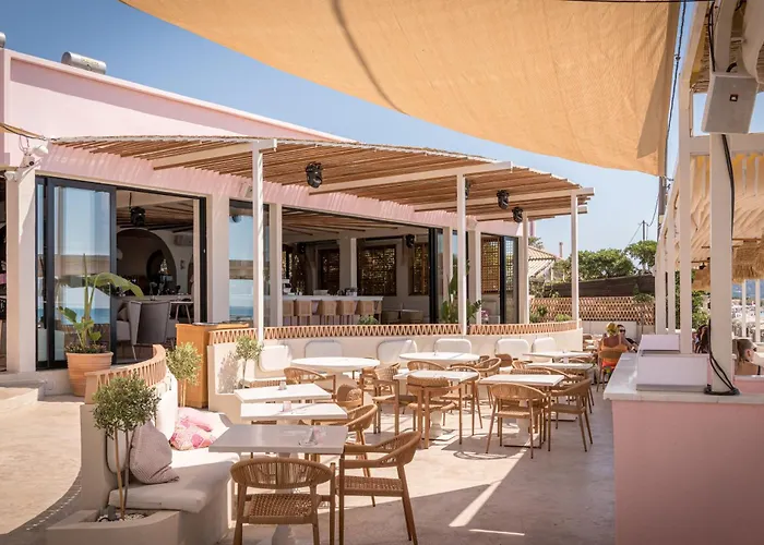 Cp Seafront Suites Laganas
