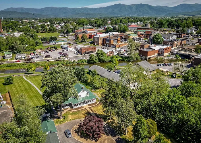 The Legacy Inn Luray
