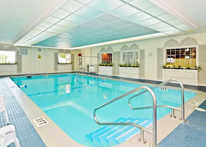 Magnuson Grand Pioneer Inn And Suites Escanaba
