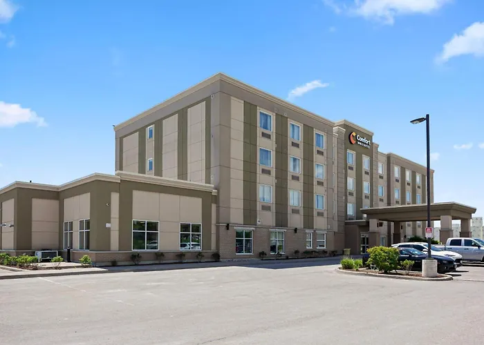 Comfort Inn & Suites Bowmanville