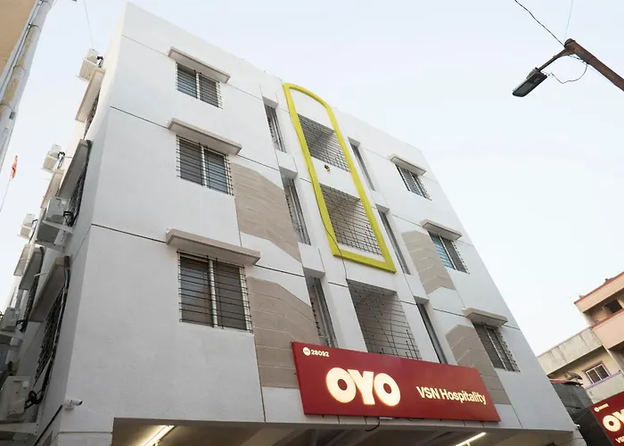 Super Hotel O Rvc Hospitality Near Pune Airport Kharadi