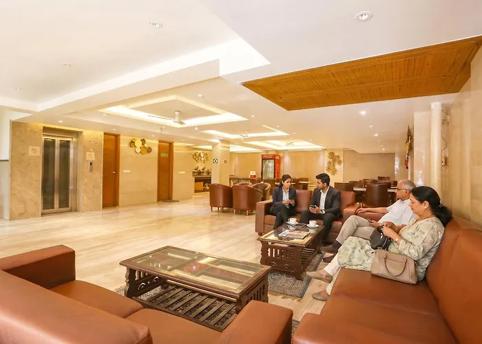 Fabhotel Prime Star 17 - Nr Yashobhoomi Convention Centre Delhi 