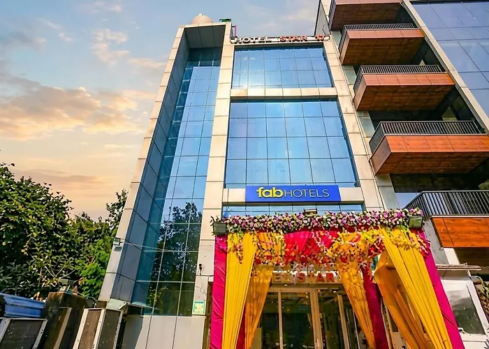 Fabhotel Prime Star 17 - Nr Yashobhoomi Convention Centre Delhi 