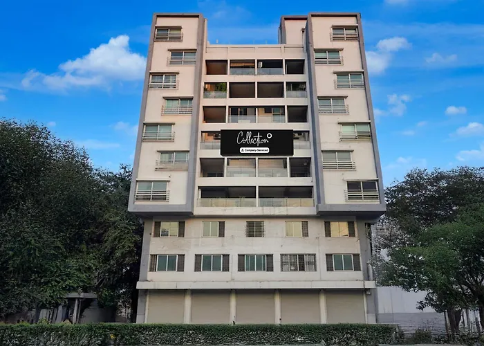 Collection O Magarpatta City Formerly Ekab Hospitality Mundhwa