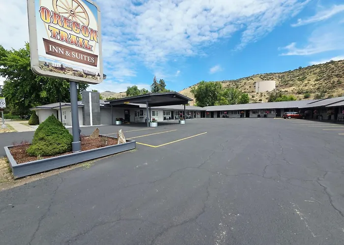 Oregon Trail Inn And Suites Lakeview