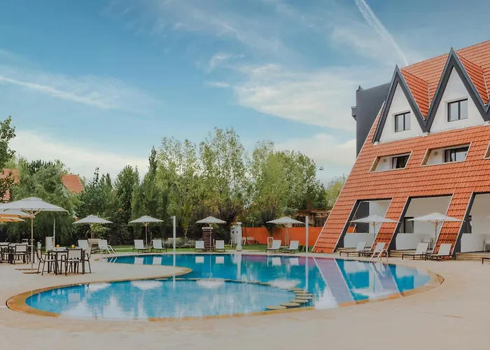 Zephyr Ifrane Hotel